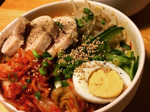 ピビン麺